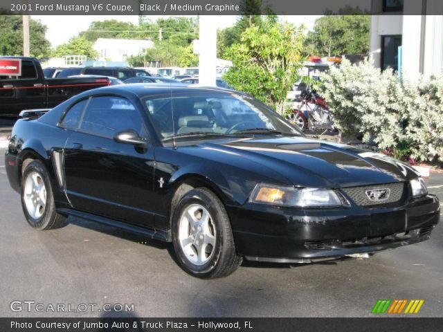 2001 Ford Mustang V6 Coupe in Black