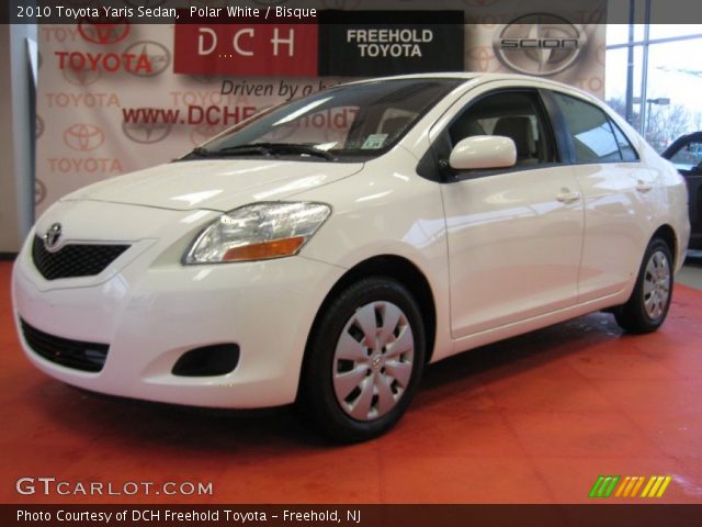 2010 Toyota Yaris Sedan in Polar White