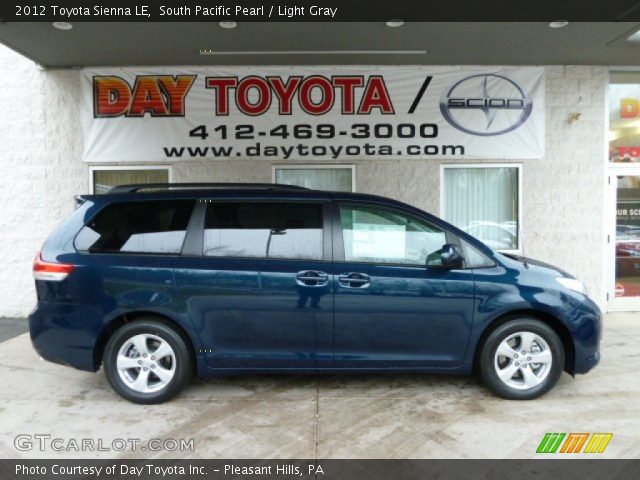 2012 Toyota Sienna LE in South Pacific Pearl