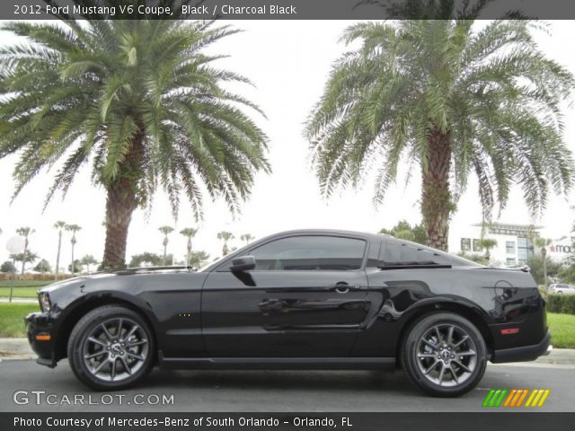 2012 Ford Mustang V6 Coupe in Black