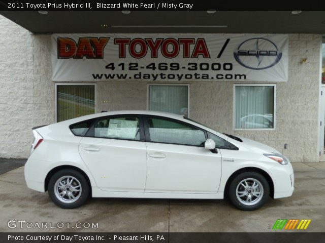 2011 Toyota Prius Hybrid III in Blizzard White Pearl