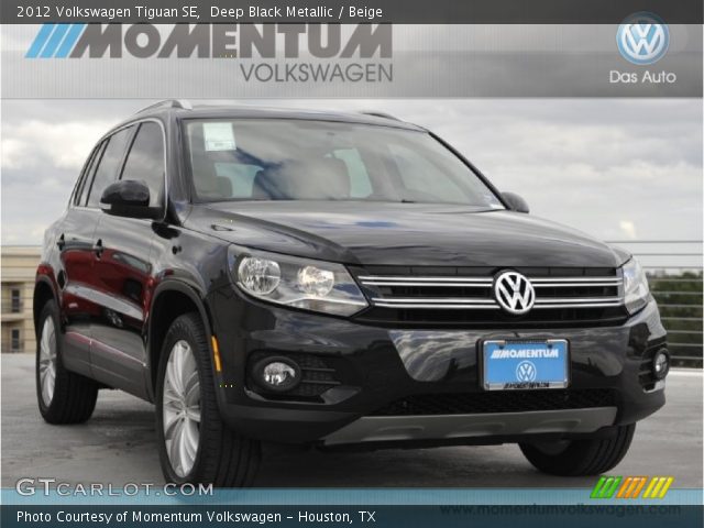 2012 Volkswagen Tiguan SE in Deep Black Metallic