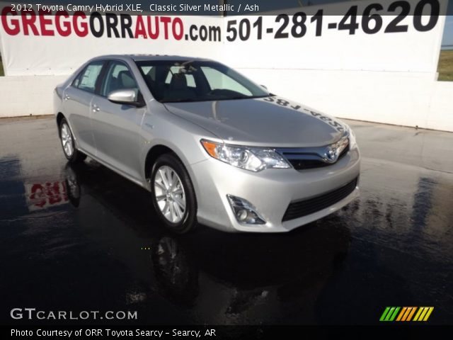 2012 Toyota Camry Hybrid XLE in Classic Silver Metallic