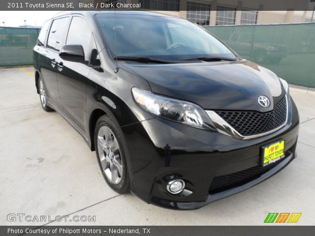 2011 Toyota Sienna SE in Black