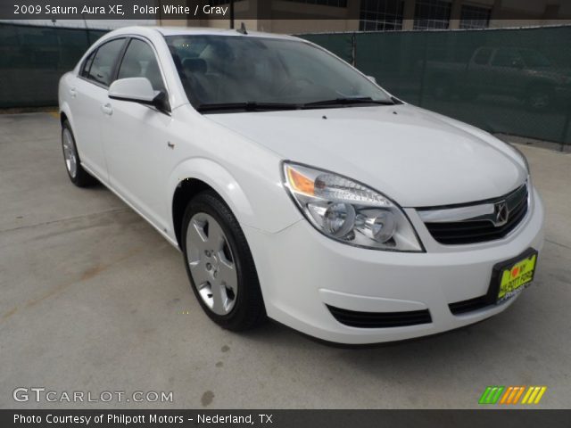 2009 Saturn Aura XE in Polar White