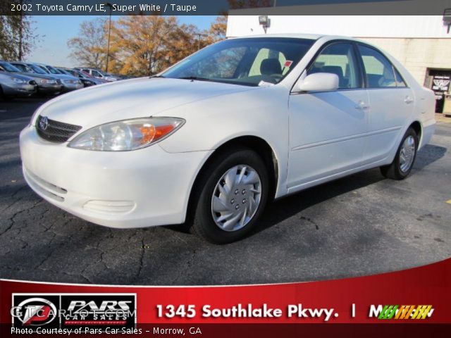 2002 Toyota Camry LE in Super White