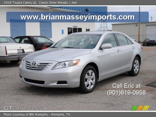 2009 Toyota Camry LE in Classic Silver Metallic