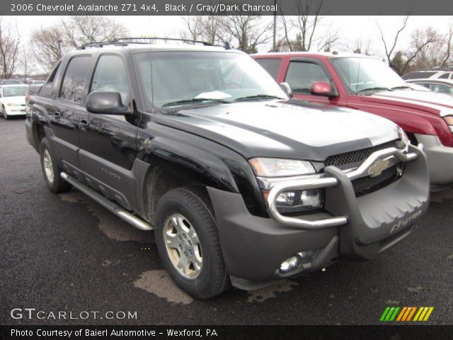 2006 Chevrolet Avalanche Z71 4x4 in Black