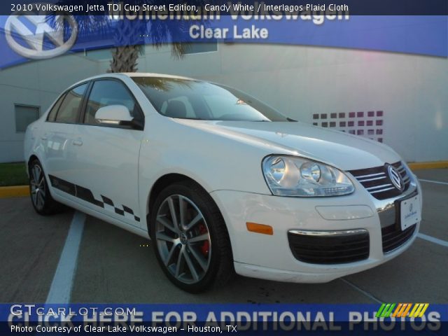 2010 Volkswagen Jetta TDI Cup Street Edition in Candy White