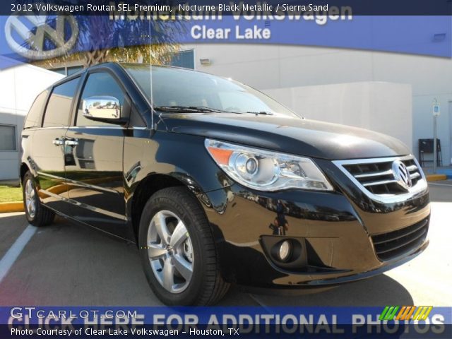 2012 Volkswagen Routan SEL Premium in Nocturne Black Metallic