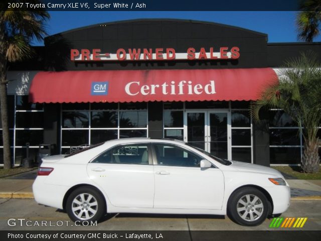 2007 Toyota Camry XLE V6 in Super White