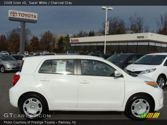 2008 Scion xD  in Super White