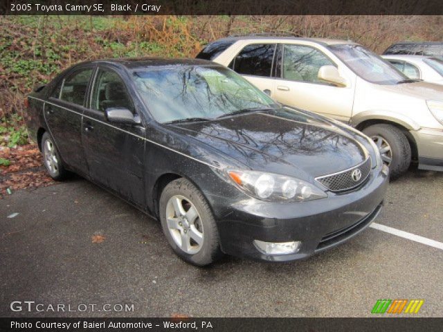 2005 Toyota Camry SE in Black