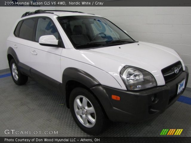 2005 Hyundai Tucson GLS V6 4WD in Nordic White