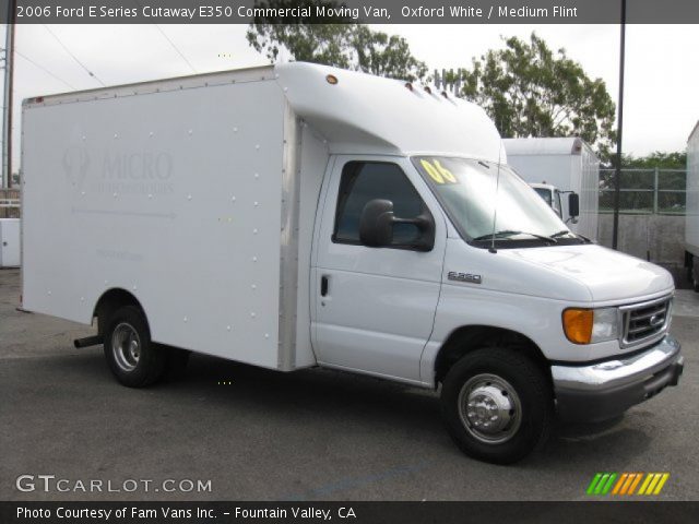 2006 Ford E Series Cutaway E350 Commercial Moving Van in Oxford White