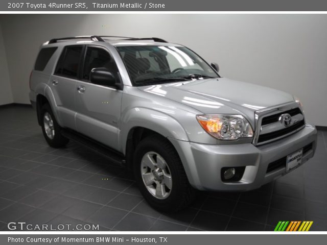 2007 Toyota 4Runner SR5 in Titanium Metallic