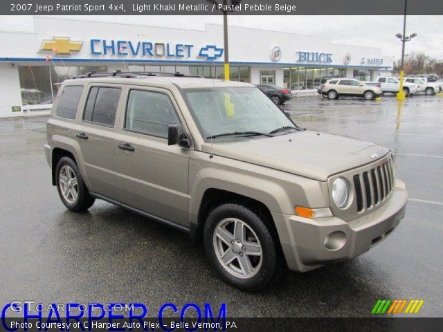 2007 Jeep Patriot Sport 4x4 in Light Khaki Metallic