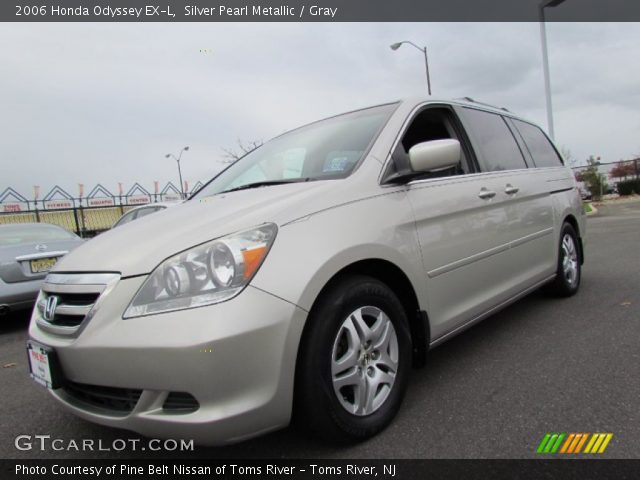 2006 Honda Odyssey EX-L in Silver Pearl Metallic
