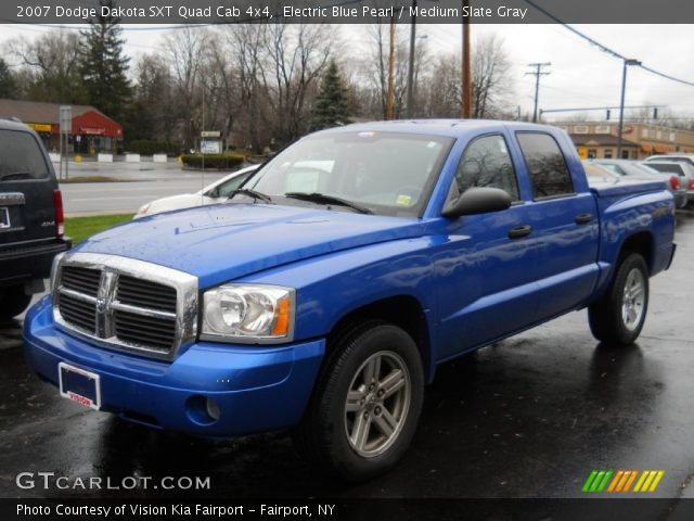2007 Dodge Dakota SXT Quad Cab 4x4 in Electric Blue Pearl