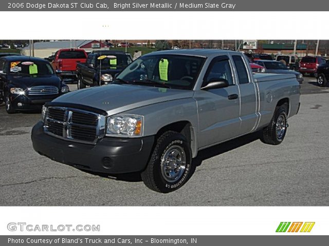 2006 Dodge Dakota ST Club Cab in Bright Silver Metallic