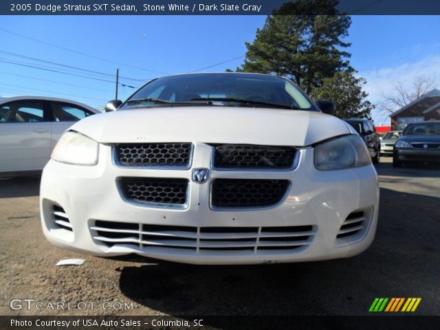 2005 Dodge Stratus SXT Sedan in Stone White