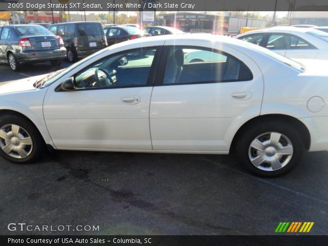 2005 Dodge Stratus SXT Sedan in Stone White