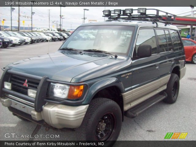 1996 Mitsubishi Montero LS 4x4 in Navajo Green Metallic