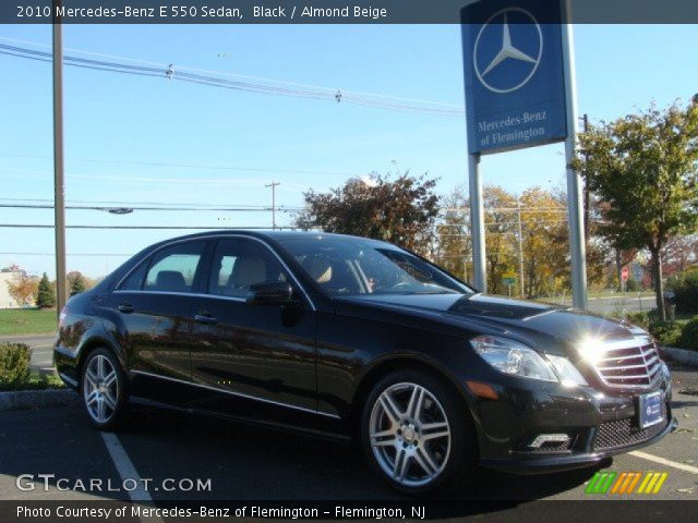 2010 Mercedes-Benz E 550 Sedan in Black