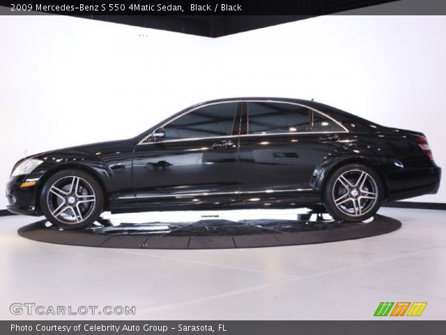 2009 Mercedes-Benz S 550 4Matic Sedan in Black