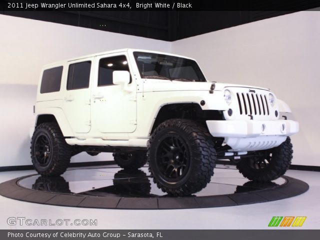 2013 Jeep wrangler unlimited sahara white for sale #2