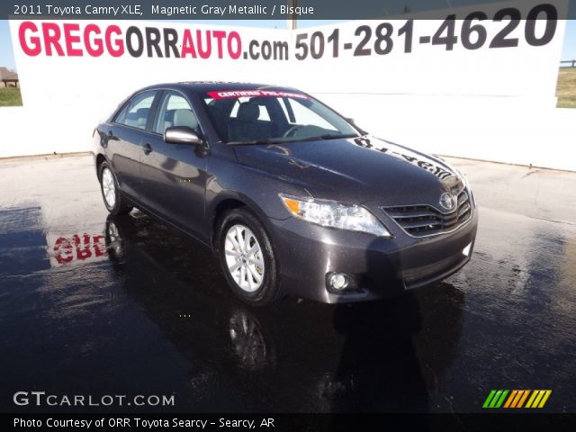2011 Toyota Camry XLE in Magnetic Gray Metallic