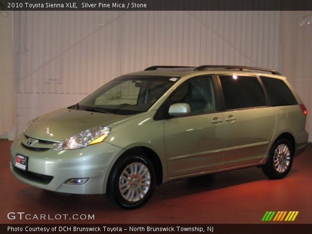 2010 Toyota Sienna XLE in Silver Pine Mica