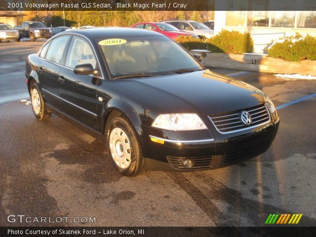 2001 Volkswagen Passat GLS Sedan in Black Magic Pearl