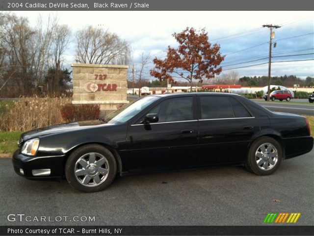 2004 Cadillac DeVille Sedan in Black Raven