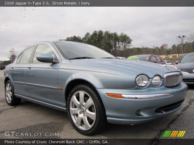 2006 Jaguar X-Type 3.0 in Zircon Metallic