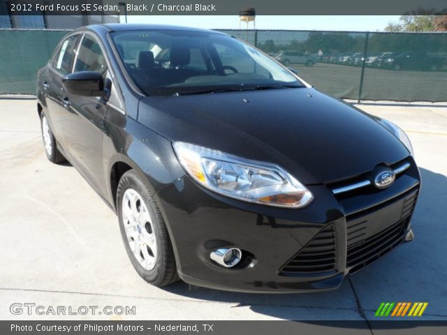 2012 Ford Focus SE Sedan in Black