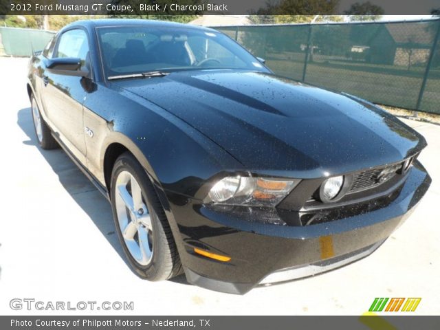 2012 Ford Mustang GT Coupe in Black