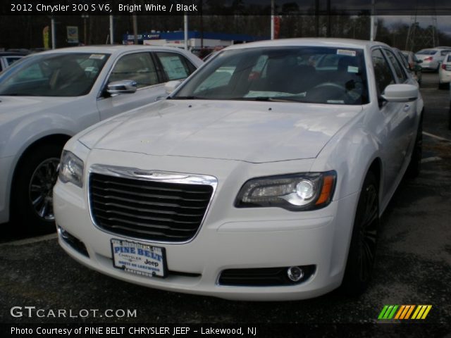 2012 Chrysler 300 S V6 in Bright White