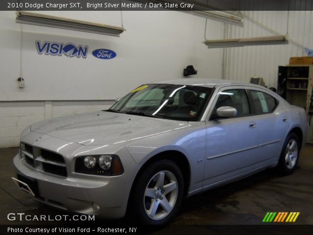 2010 Dodge Charger SXT in Bright Silver Metallic
