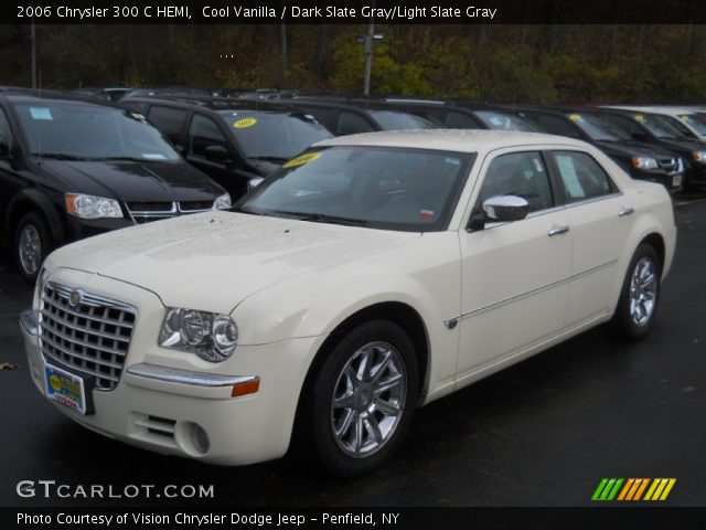 2006 Chrysler 300 C HEMI in Cool Vanilla