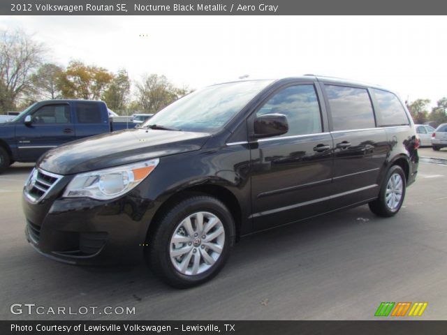 2012 Volkswagen Routan SE in Nocturne Black Metallic
