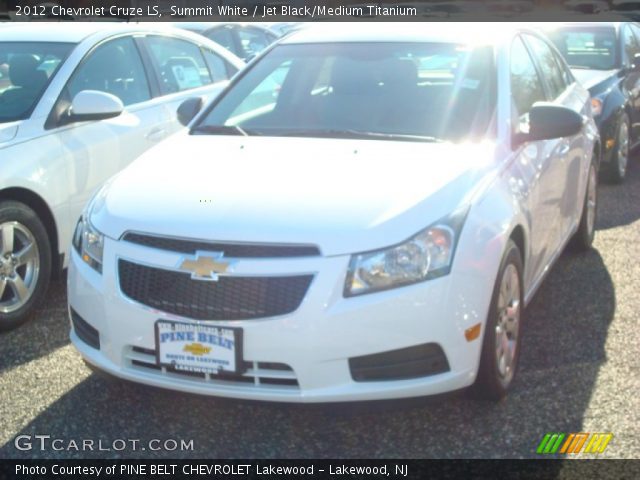 2012 Chevrolet Cruze LS in Summit White