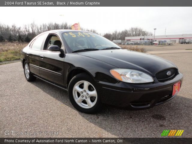 2004 Ford Taurus SE Sedan in Black