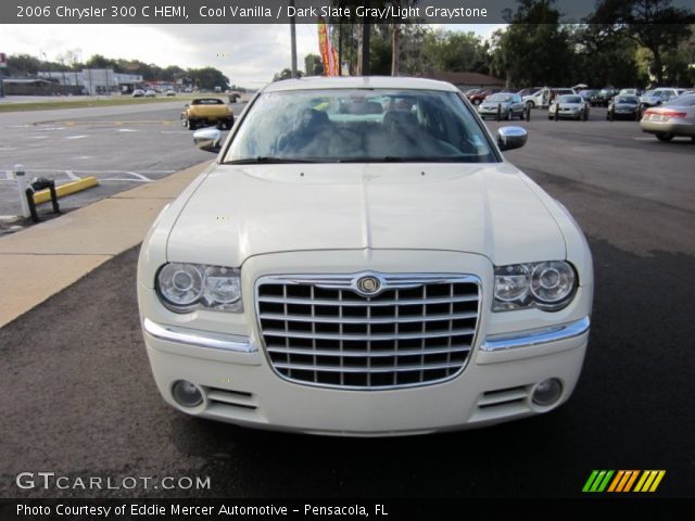 2006 Chrysler 300 C HEMI in Cool Vanilla
