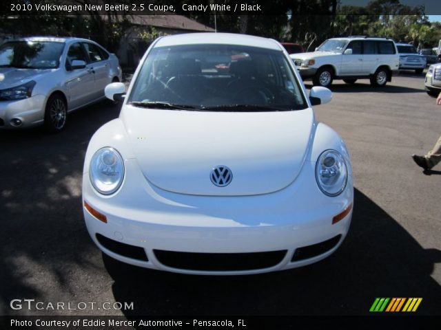 2010 Volkswagen New Beetle 2.5 Coupe in Candy White