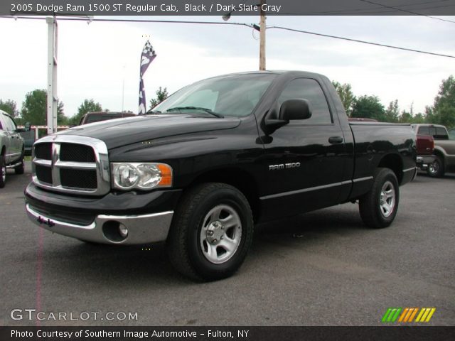2005 Dodge Ram 1500 ST Regular Cab in Black