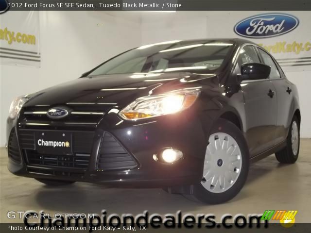 2012 Ford Focus SE SFE Sedan in Tuxedo Black Metallic