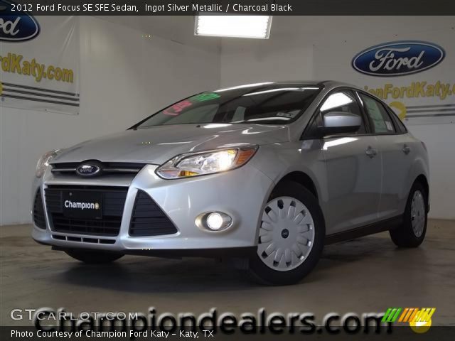 2012 Ford Focus SE SFE Sedan in Ingot Silver Metallic