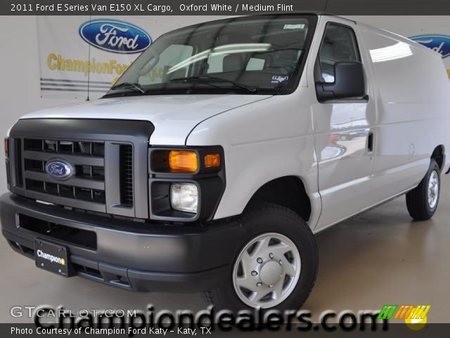 2011 Ford E Series Van E150 XL Cargo in Oxford White
