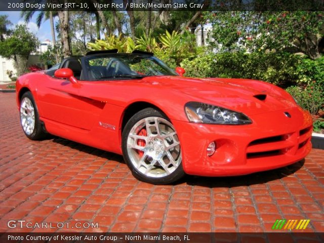 2008 Dodge Viper SRT-10 in Viper Red